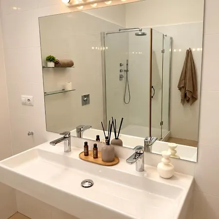 Appartamento Stylish 2br Duplex In Centre *